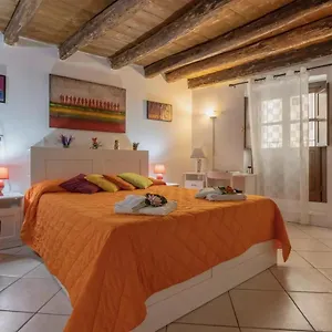  Hébergement de vacances La Casetta Di Sara Italie